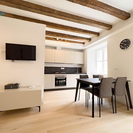 Cavana 10 Tirabora Short Rent Trieste Bagian luar foto