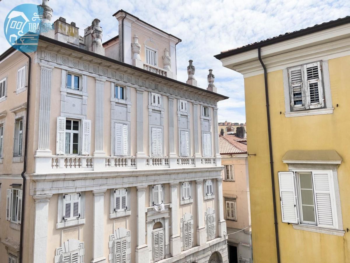 Cavana 10 Tirabora Short Rent Trieste Bagian luar foto