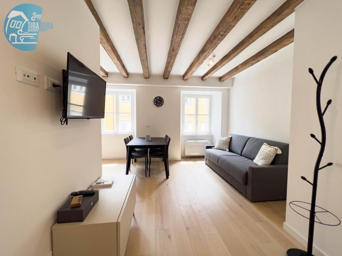 Cavana 10 Tirabora Short Rent Trieste Bagian luar foto